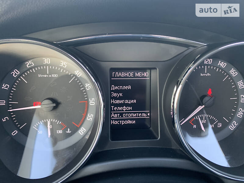 Седан Skoda Superb 2015 в Днепре