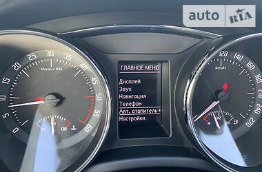 Седан Skoda Superb 2015 в 