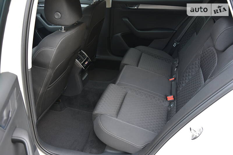 Універсал Skoda Superb 2017 в Луцьку