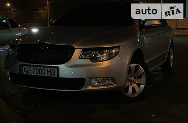 Лифтбек Skoda Superb 2012 в Днепре