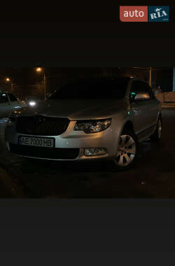 Лифтбек Skoda Superb 2012 в 