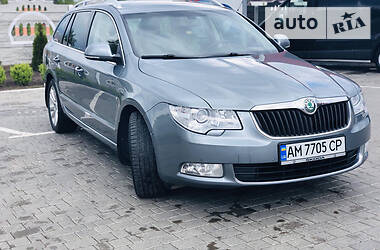 Универсал Skoda Superb 2011 в Олевске