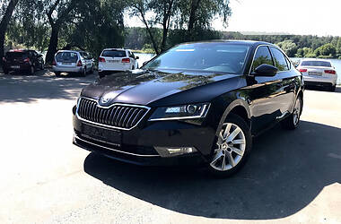 Ліфтбек Skoda Superb 2019 в 
