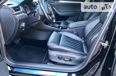 Ліфтбек Skoda Superb 2019 в 