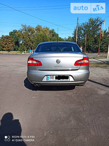 Лифтбек Skoda Superb 2009 в Днепре