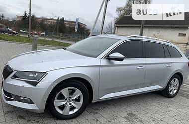 Универсал Skoda Superb 2016 в Трускавце