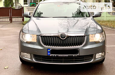 Универсал Skoda Superb 2011 в Житомире