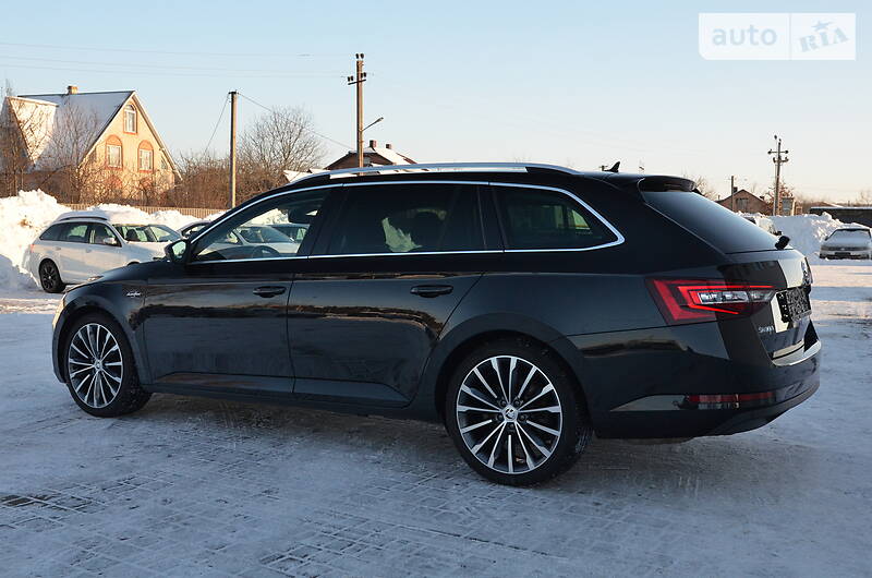 Універсал Skoda Superb 2016 в Луцьку