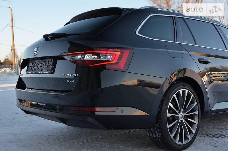 Універсал Skoda Superb 2016 в Луцьку