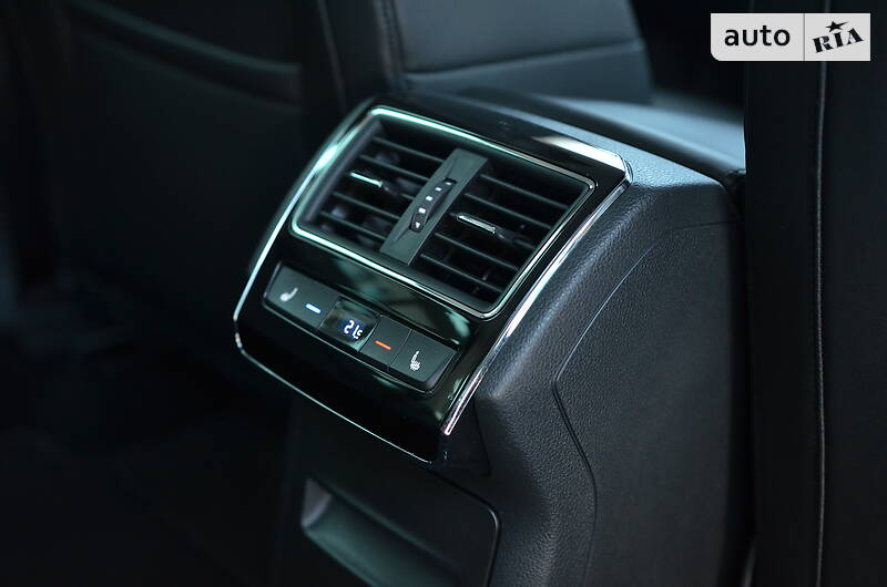 Універсал Skoda Superb 2016 в Луцьку