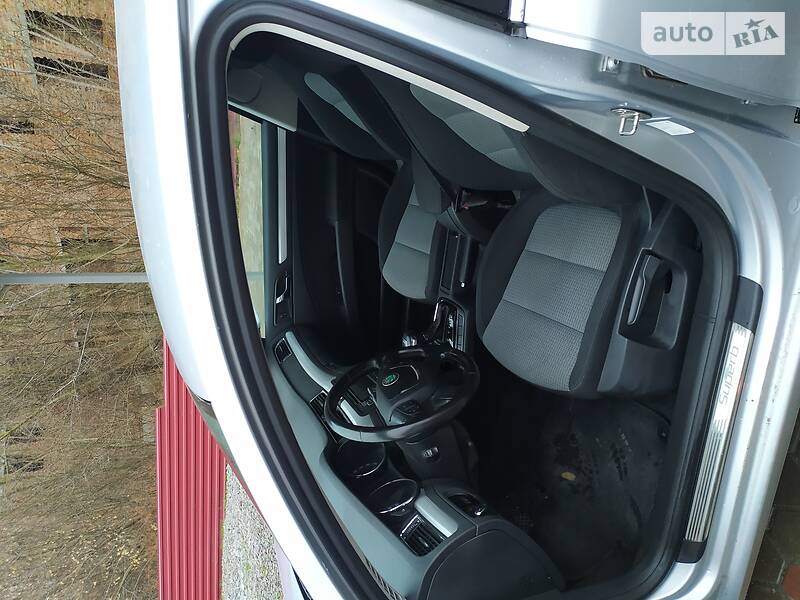 Хэтчбек Skoda Superb 2012 в Кременце
