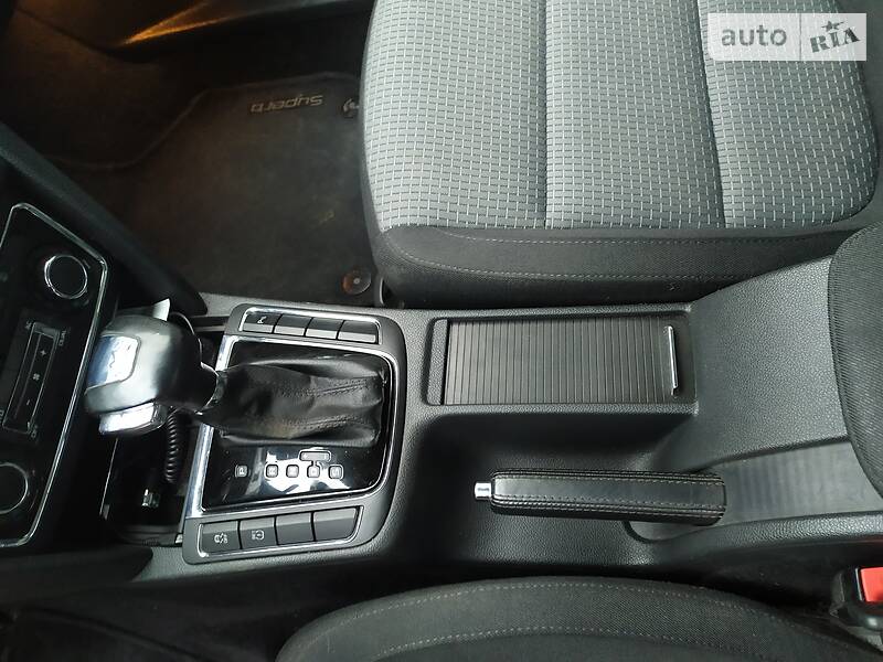 Хэтчбек Skoda Superb 2012 в Кременце