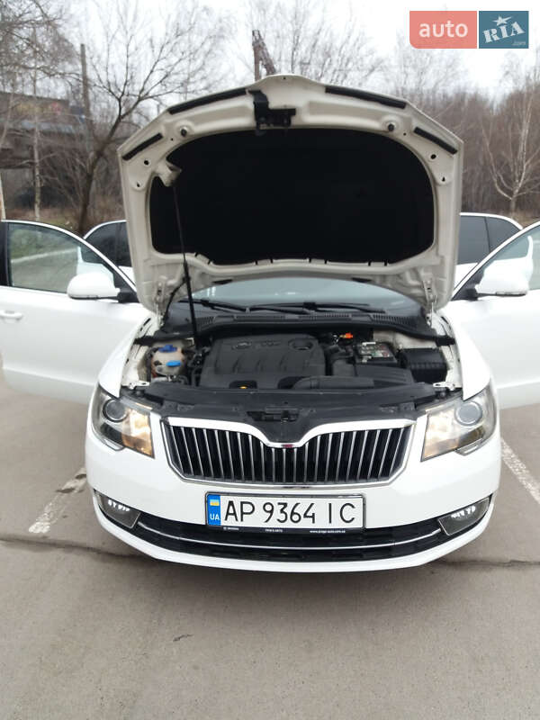 Лифтбек Skoda Superb 2014 в Запорожье