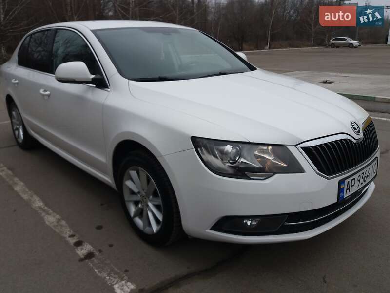 Лифтбек Skoda Superb 2014 в Запорожье