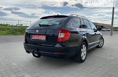 Универсал Skoda Superb 2011 в Ковеле