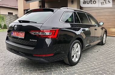 Универсал Skoda Superb 2017 в Ровно