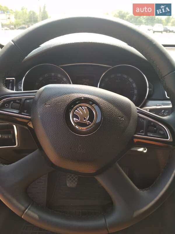 Лифтбек Skoda Superb 2015 в Белой Церкви фото 6 Лифтбек Skoda Superb 2015 в Белой Церкви