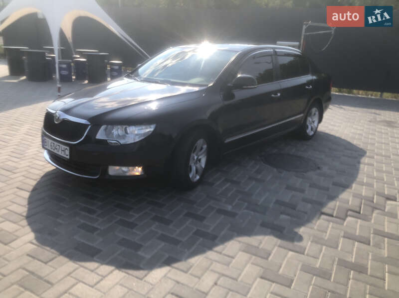 Хэтчбек Skoda Superb 2011 в Полтаве