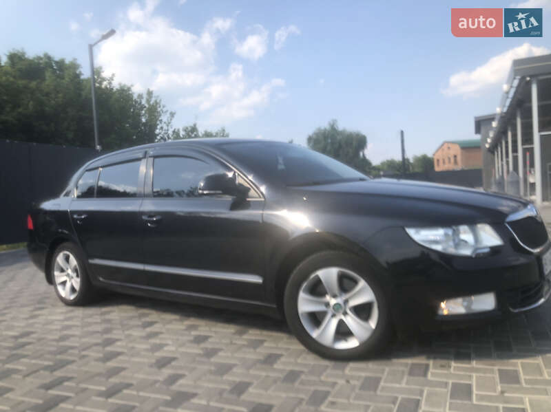 Хэтчбек Skoda Superb 2011 в Полтаве