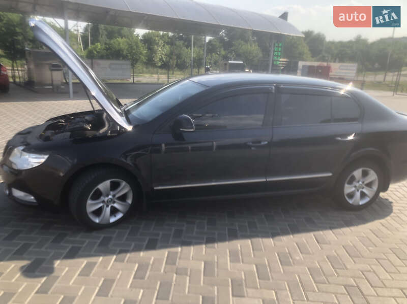 Хэтчбек Skoda Superb 2011 в Полтаве