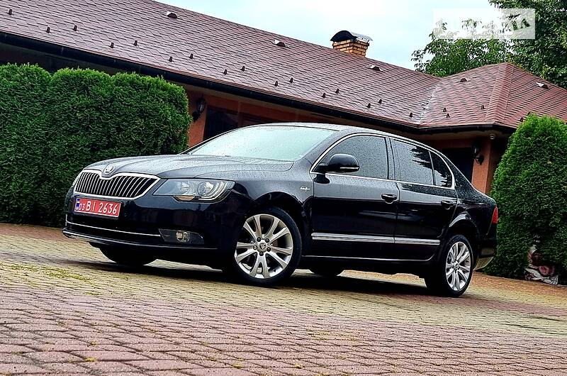Skoda Superb Lauren Klement 4 mot