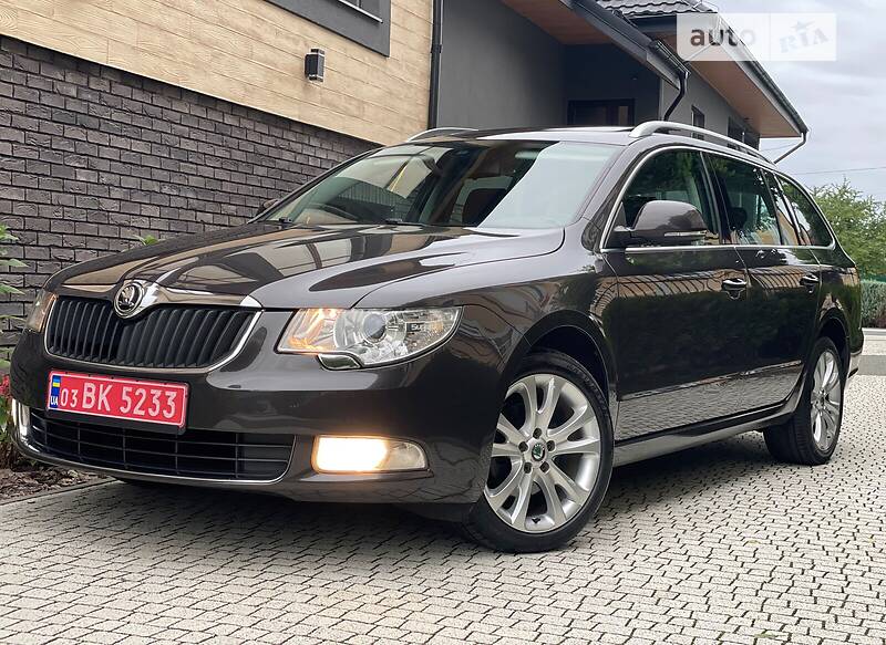 Универсал Skoda Superb 2011 в Стрые