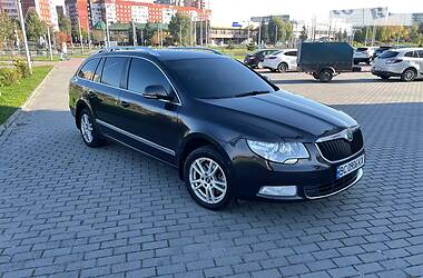 Универсал Skoda Superb 2011 в 