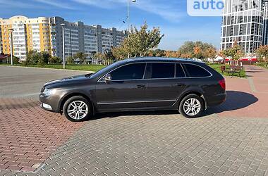 Универсал Skoda Superb 2011 в 