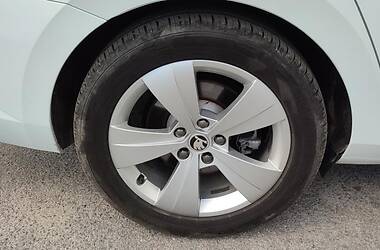 Универсал Skoda Superb 2017 в 