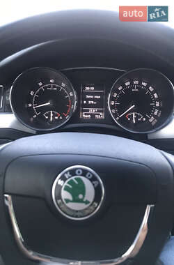 Лифтбек Skoda Superb 2012 в 