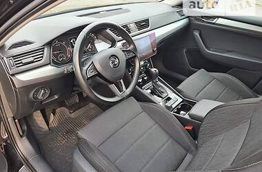 Седан Skoda Superb 2017 в Львові