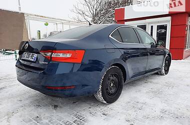 Седан Skoda Superb 2016 в Луцьку