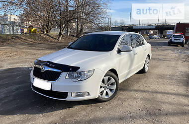 Седан Skoda Superb 2008 в 