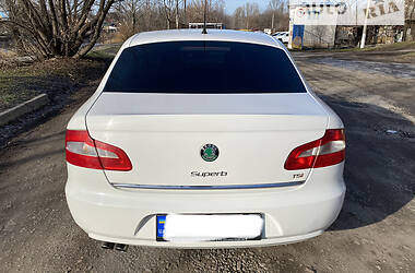 Седан Skoda Superb 2008 в 