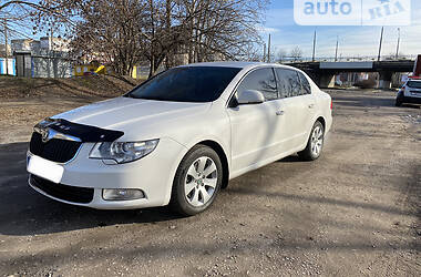 Седан Skoda Superb 2008 в 