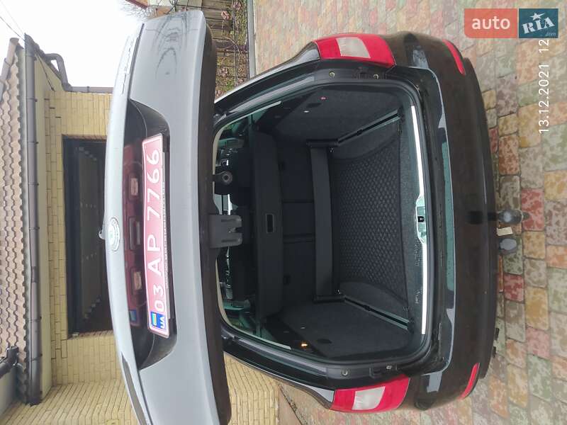 Универсал Skoda Superb 2012 в Гадяче