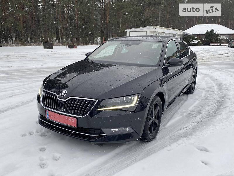 Седан Skoda Superb 2016 в Луцке