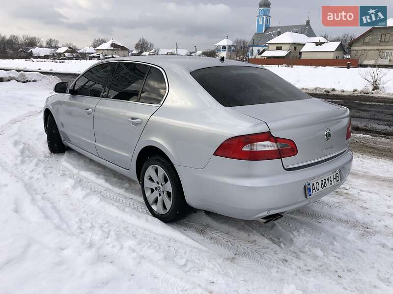 Лифтбек Skoda Superb 2009 в Иршаве фото 2 Лифтбек Skoda Superb 2009 в Иршаве