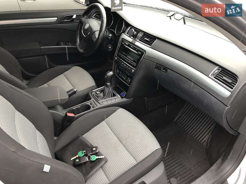 Лифтбек Skoda Superb 2009 в Иршаве фото 17 Лифтбек Skoda Superb 2009 в Иршаве