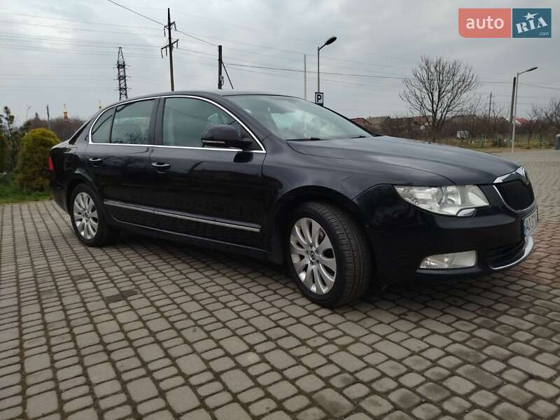 Ліфтбек Skoda Superb 2010 в Ужгороді