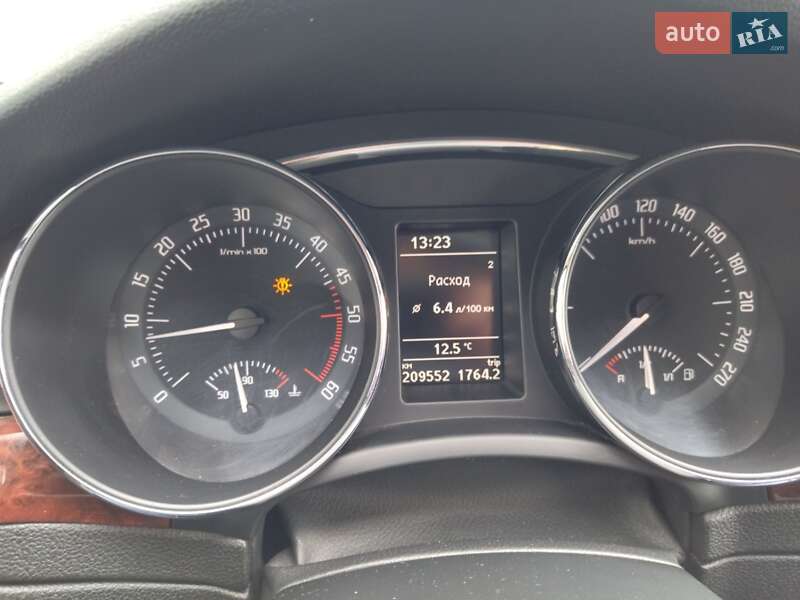 Ліфтбек Skoda Superb 2010 в Ужгороді