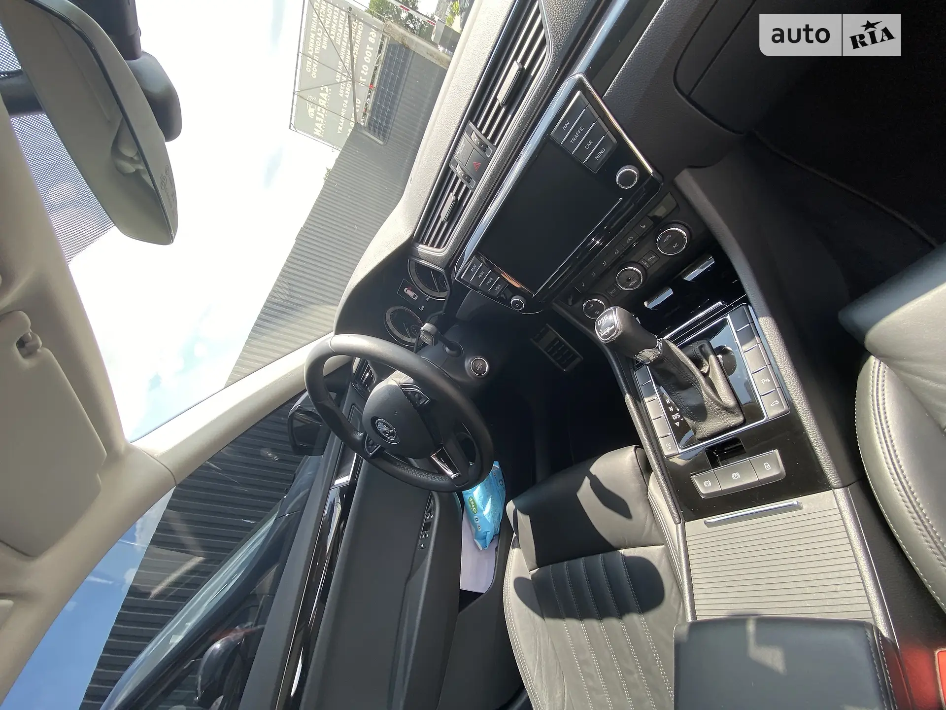 2016 Skoda Superb - мініатюра 27