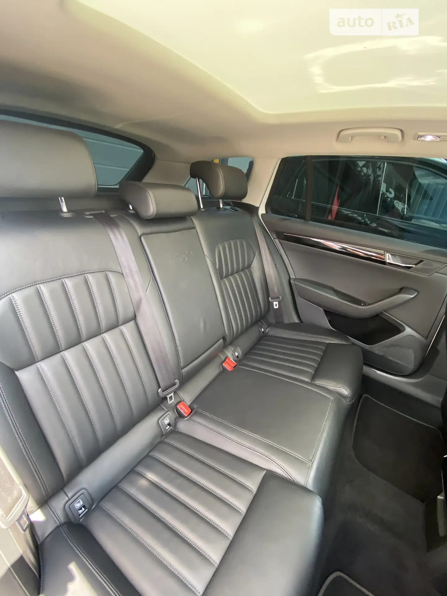 2016 Skoda Superb - мініатюра 38