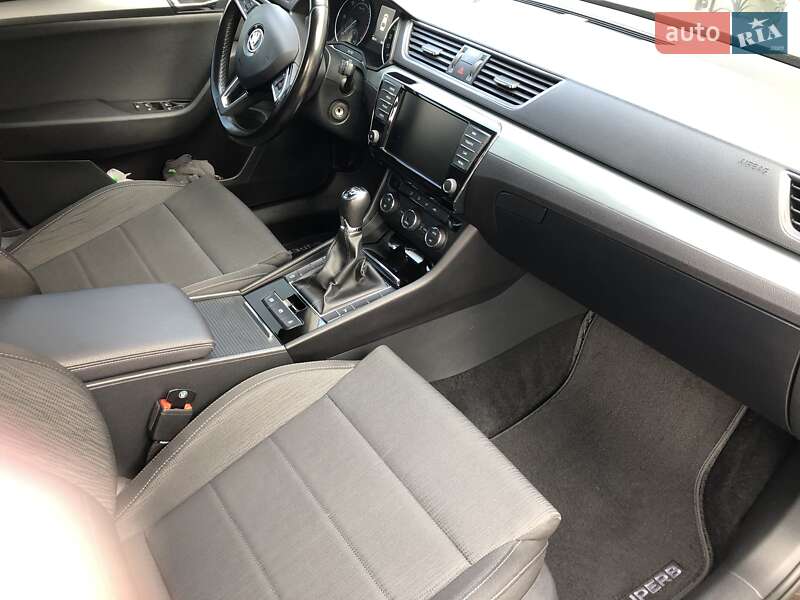 Ліфтбек Skoda Superb 2016 в Бродах