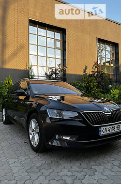 Универсал Skoda Superb 2018 в Киеве