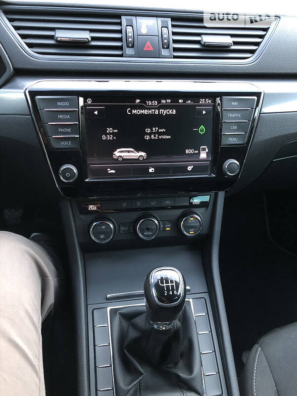 Универсал Skoda Superb 2016 в Кривом Роге