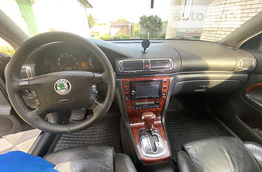 Седан Skoda Superb 2002 в Броварах