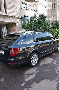 Універсал Skoda Superb 2010 в Нововолинську