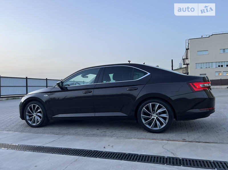 Ліфтбек Skoda Superb 2017 в Луцьку