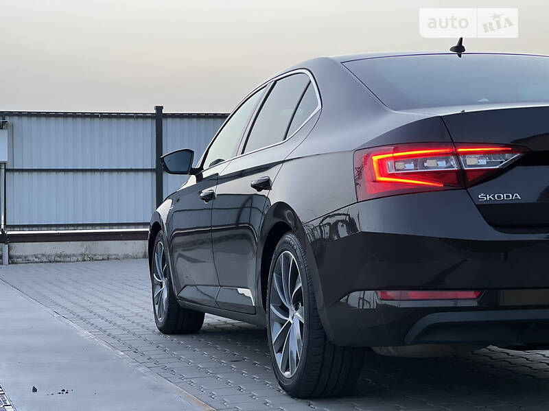 Ліфтбек Skoda Superb 2017 в Луцьку